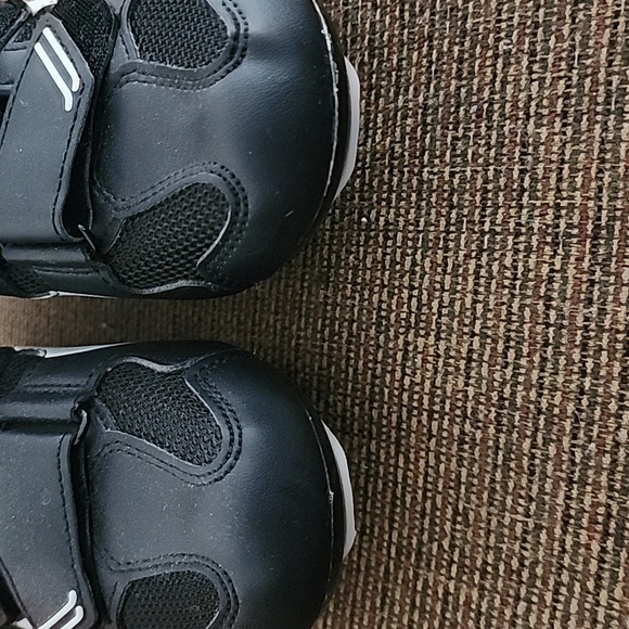 Women's Peloton cycling shoes. Perfect condition n only worned twice! - Picture 4 of 12